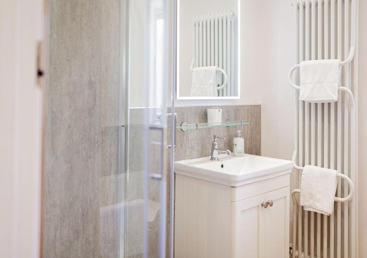 The Barn In Longhope - Luxury Barn Conversion Εξωτερικό φωτογραφία