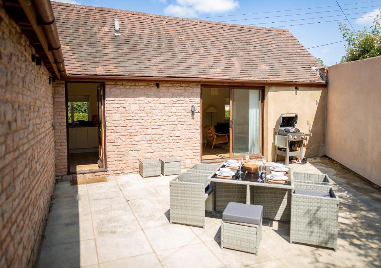 The Barn In Longhope - Luxury Barn Conversion Εξωτερικό φωτογραφία