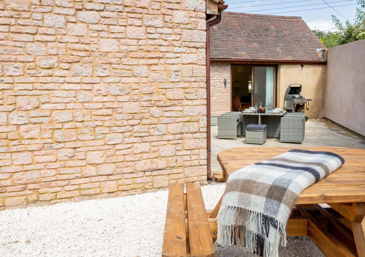 The Barn In Longhope - Luxury Barn Conversion Εξωτερικό φωτογραφία