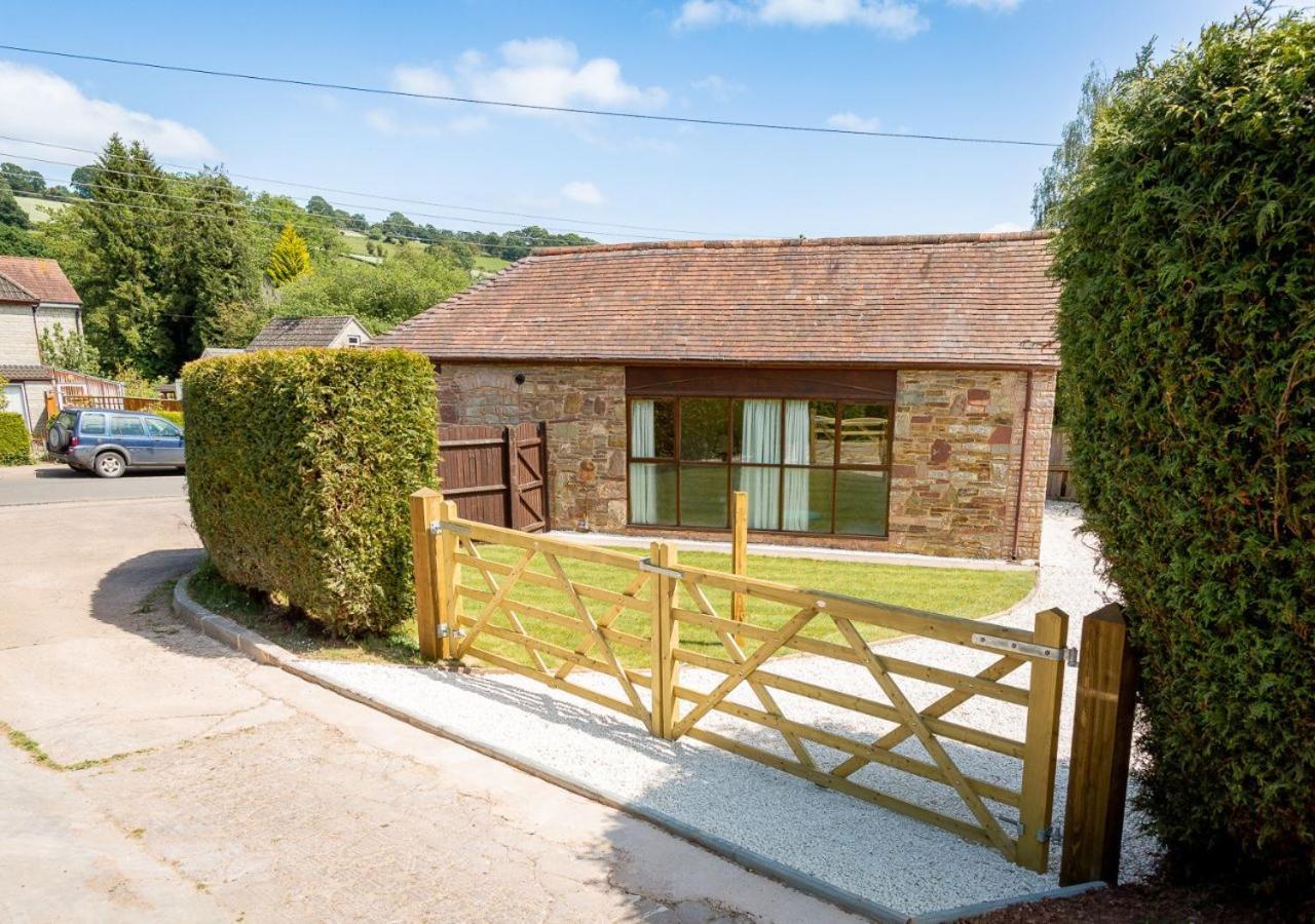The Barn In Longhope - Luxury Barn Conversion Εξωτερικό φωτογραφία