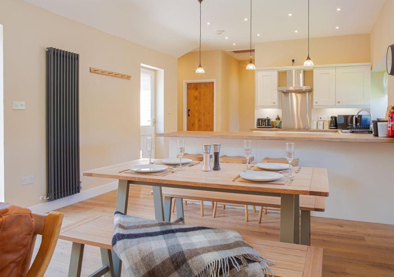 The Barn In Longhope - Luxury Barn Conversion Εξωτερικό φωτογραφία